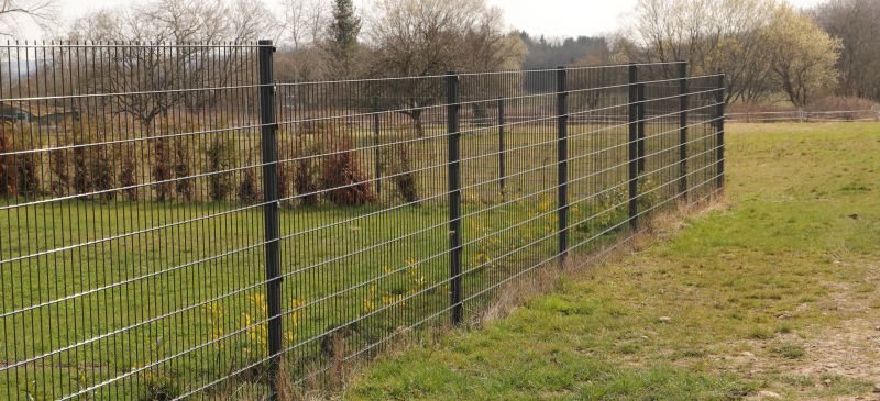 Chicken Wire Fence Installation